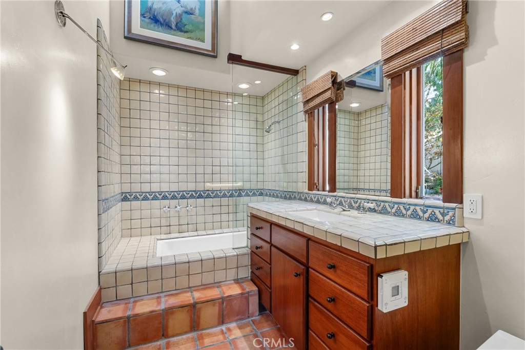 MLS #OC26002544 image #26