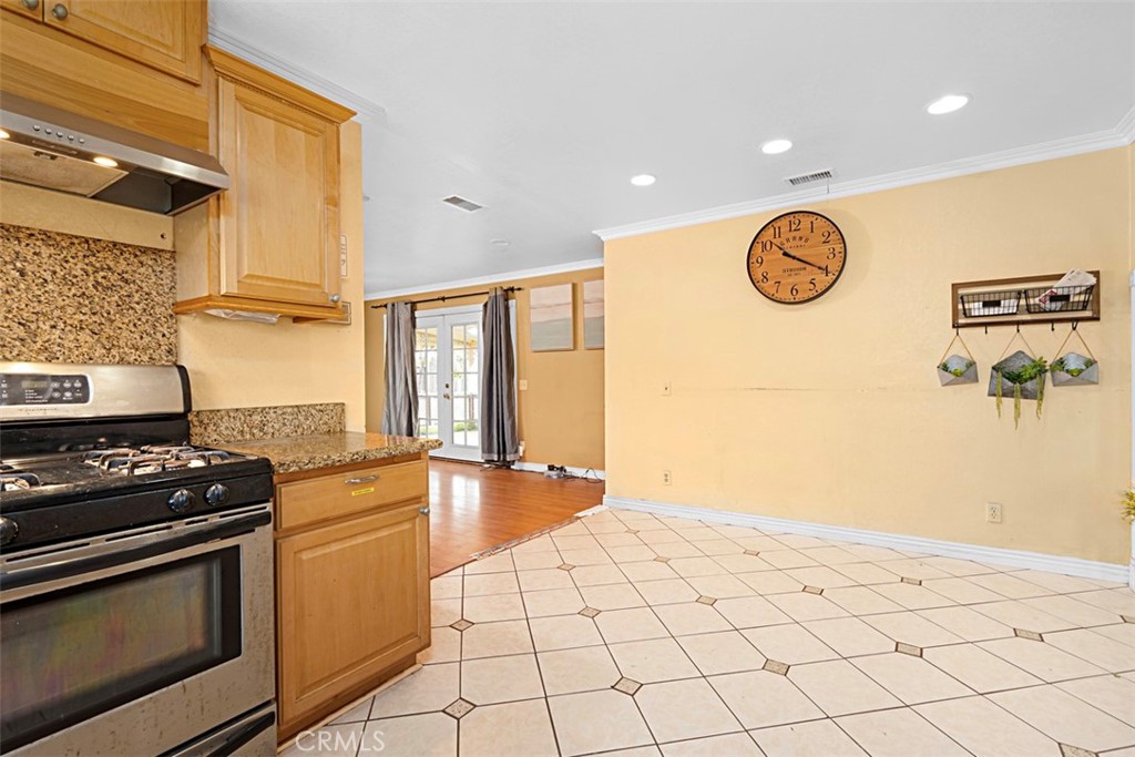 MLS #OC26004255 image #6