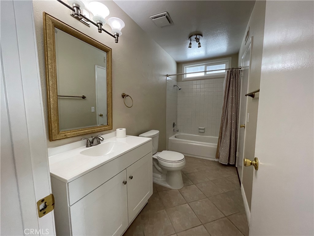 MLS #OC26004362 image #30