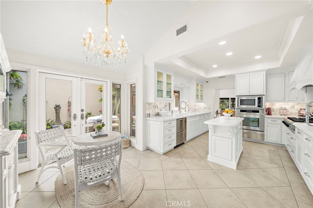 MLS #OC26004829 image #12