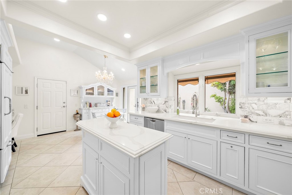 MLS #OC26004829 image #8