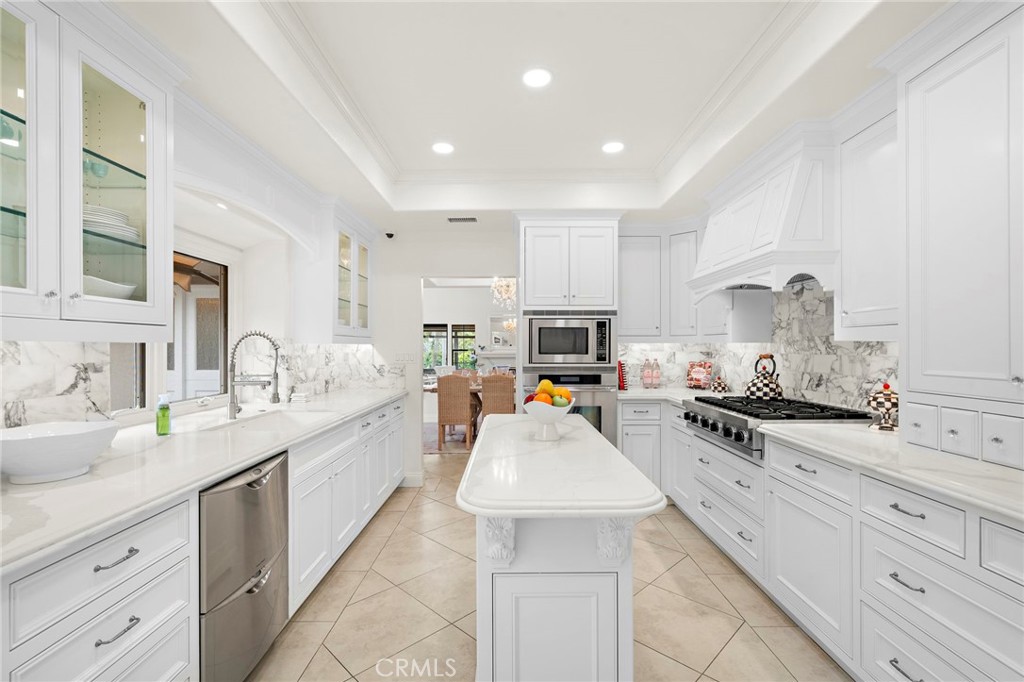 MLS #OC26004829 image #9