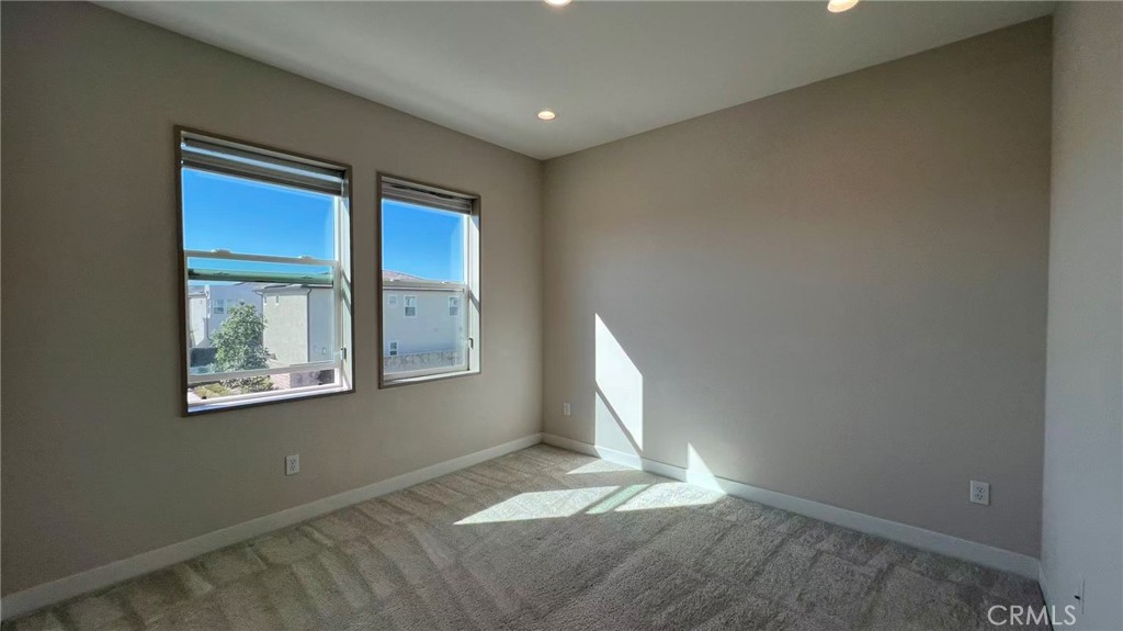 MLS #OC26005283 image #10