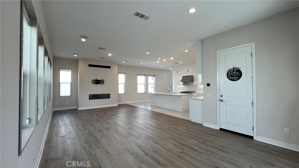 MLS #OC26005283 image #4