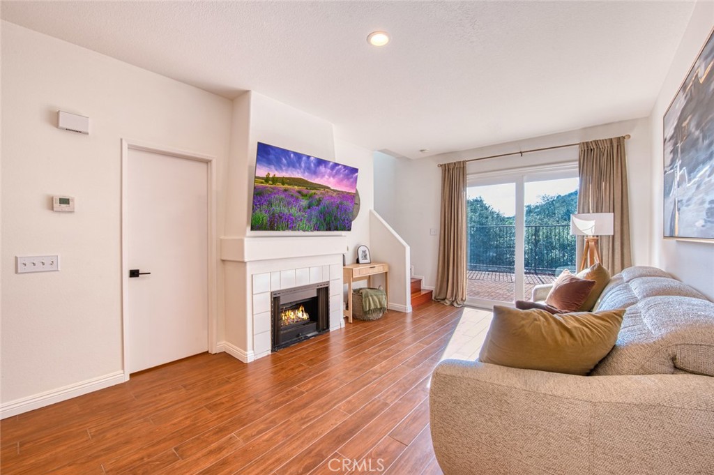 MLS #OC26005815 image #3