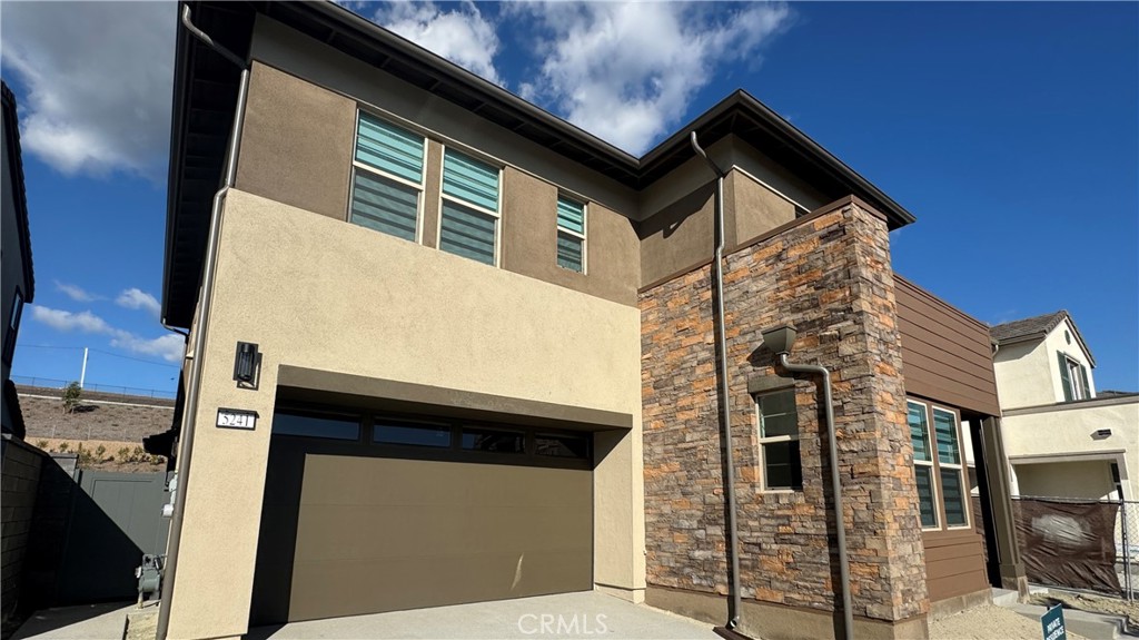 MLS #OC26006206 image #1