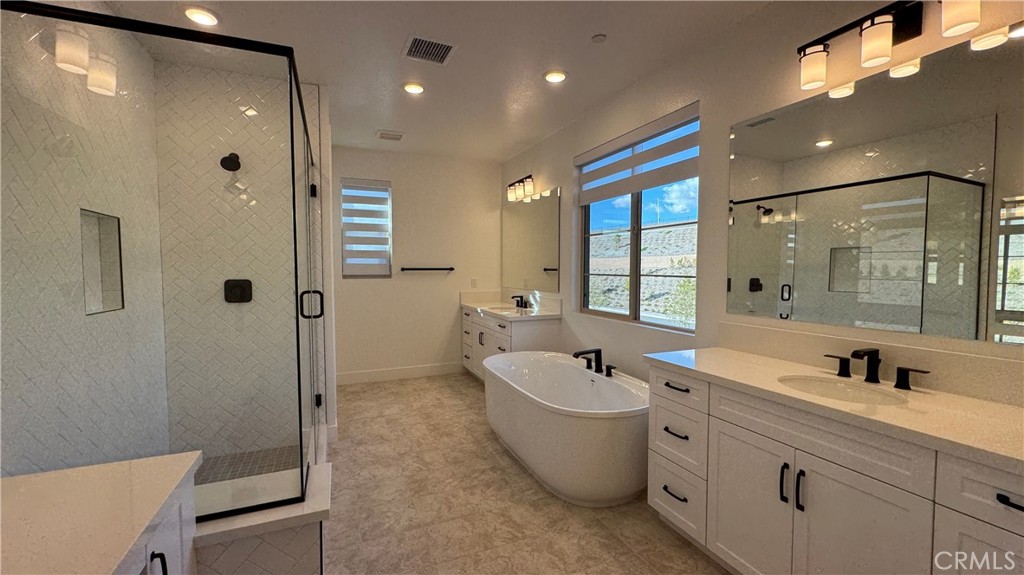 MLS #OC26006206 image #17