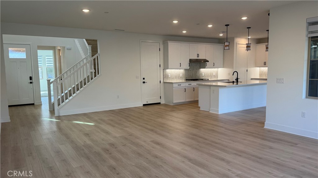 MLS #OC26006206 image #3