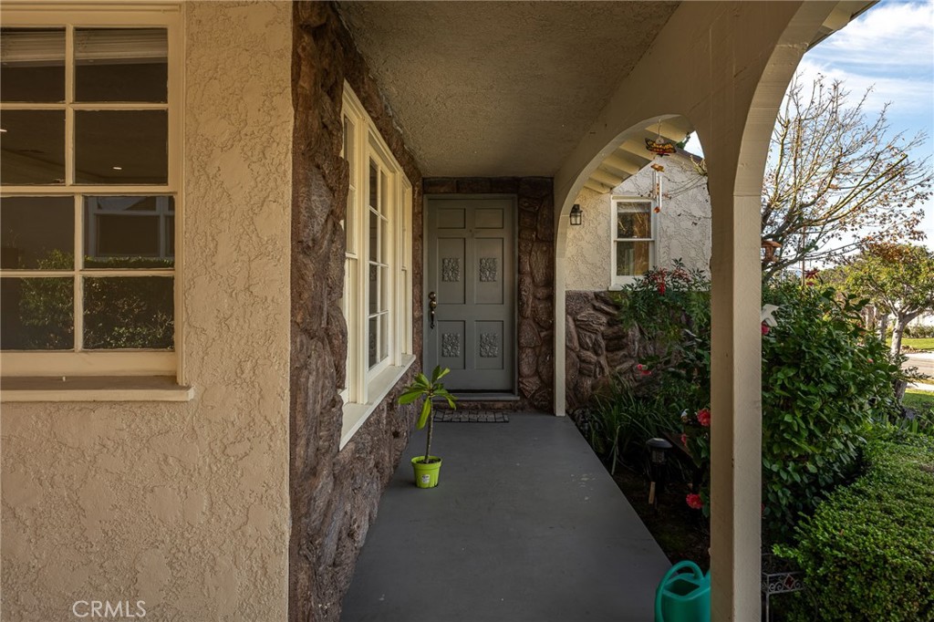 MLS #OC26006258 image #1