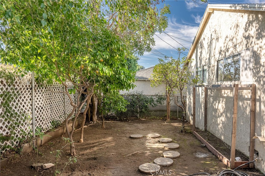 MLS #OC26006258 image #12