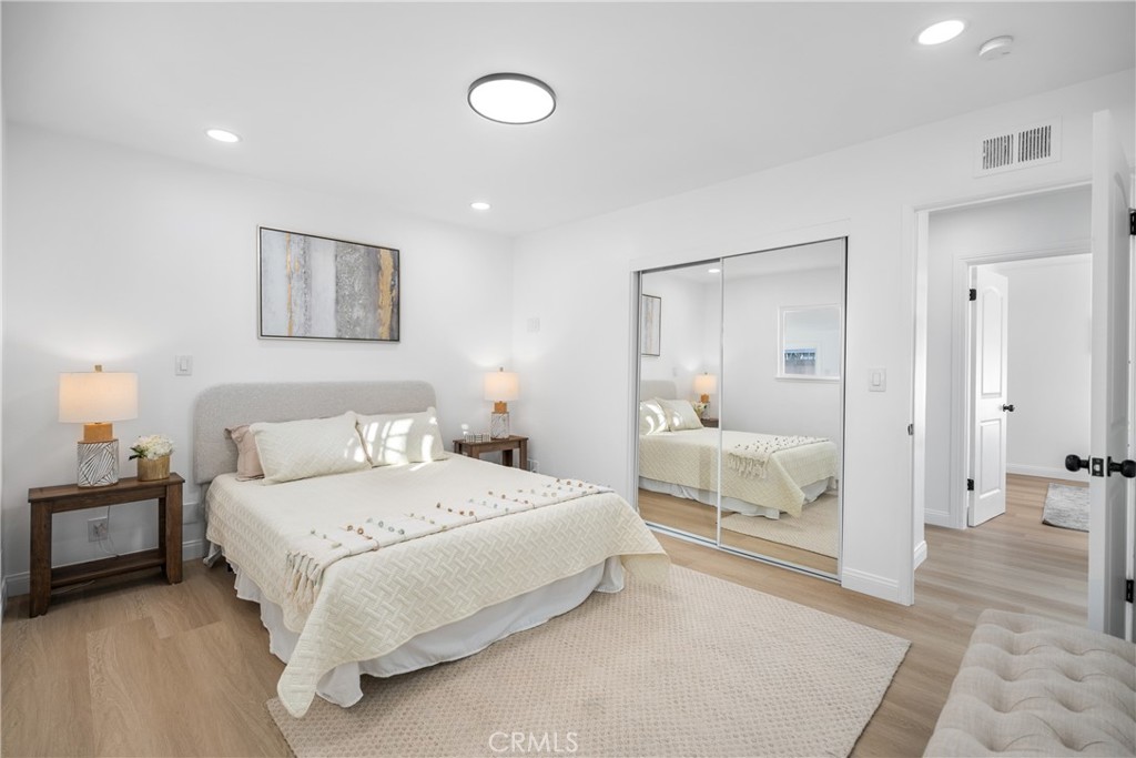 MLS #OC26006335 image #21