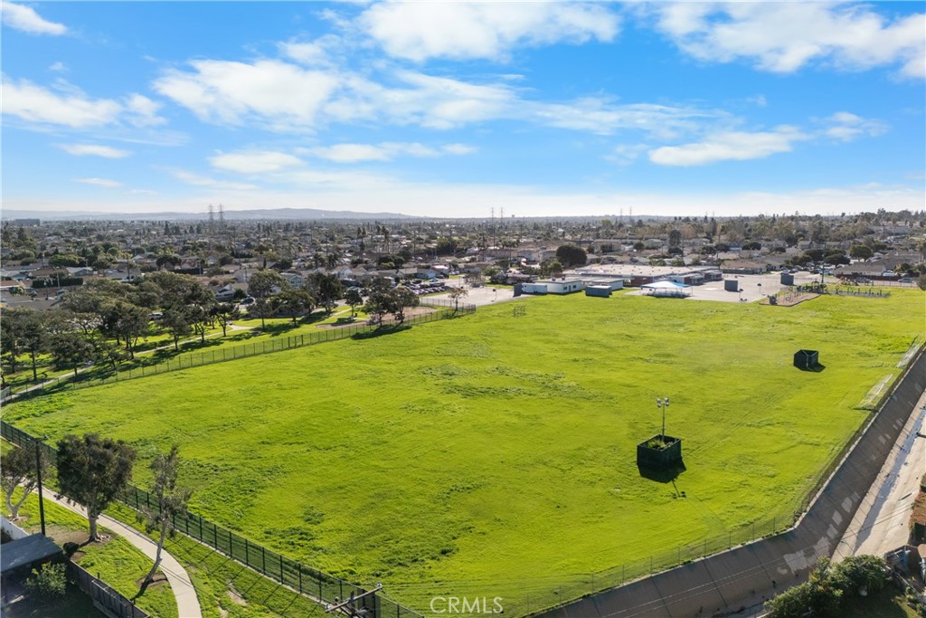 MLS #OC26006335 image #32