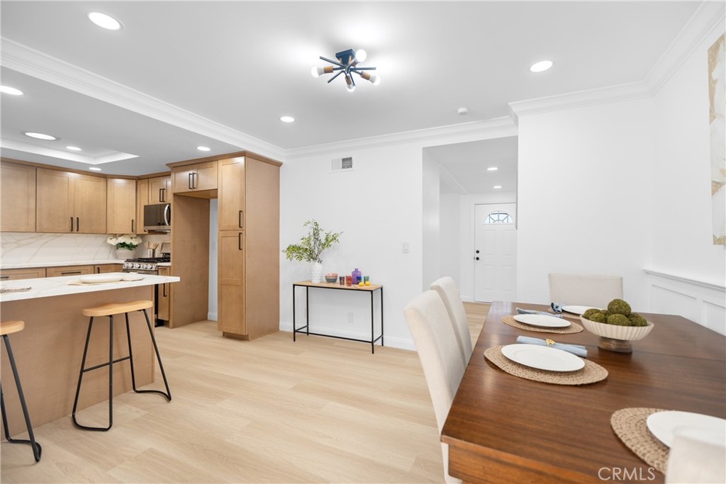 MLS #OC26006335 image #9