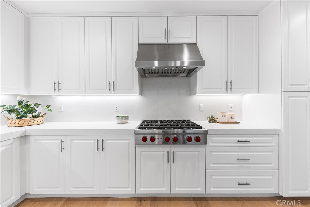 MLS #OC26006389 image #23