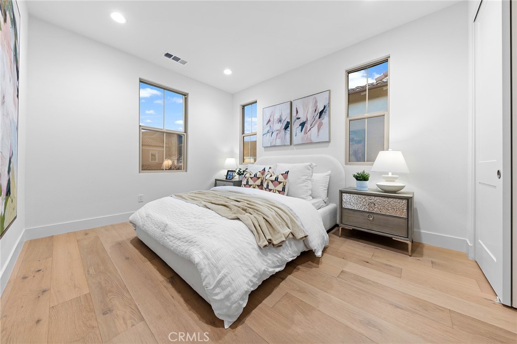 MLS #OC26006389 image #53