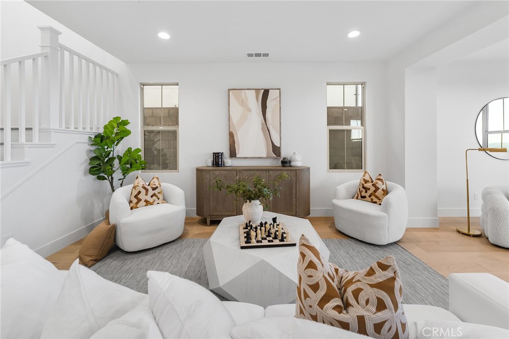 MLS #OC26006389 image #6