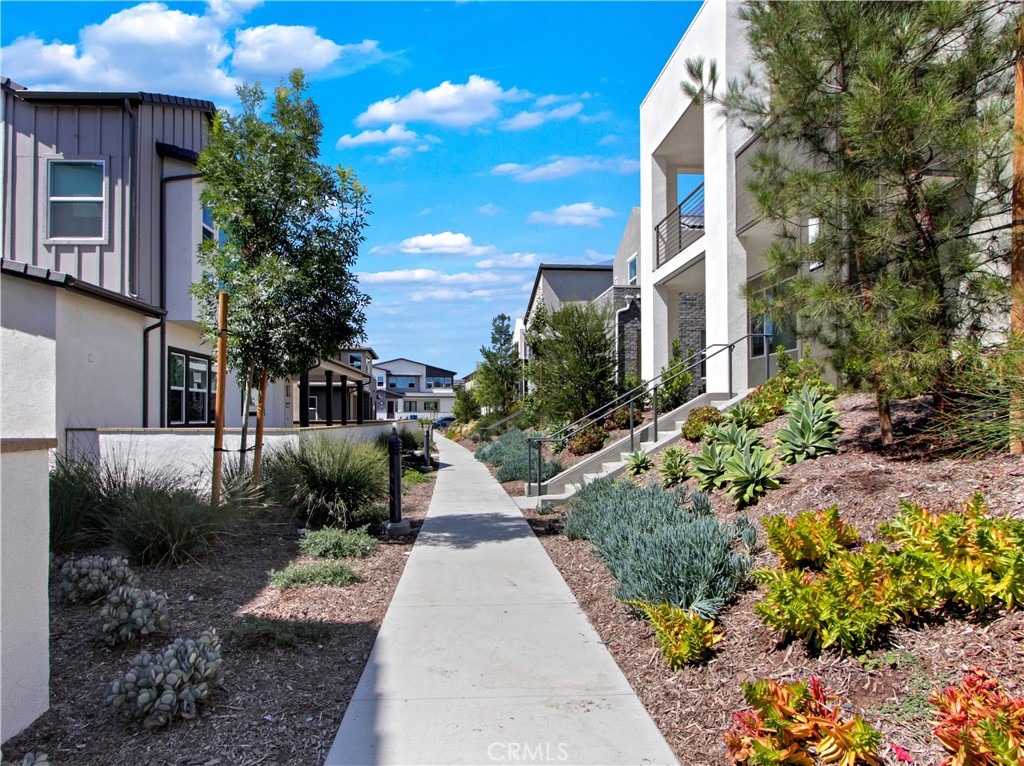 MLS #OC26006633 image #1