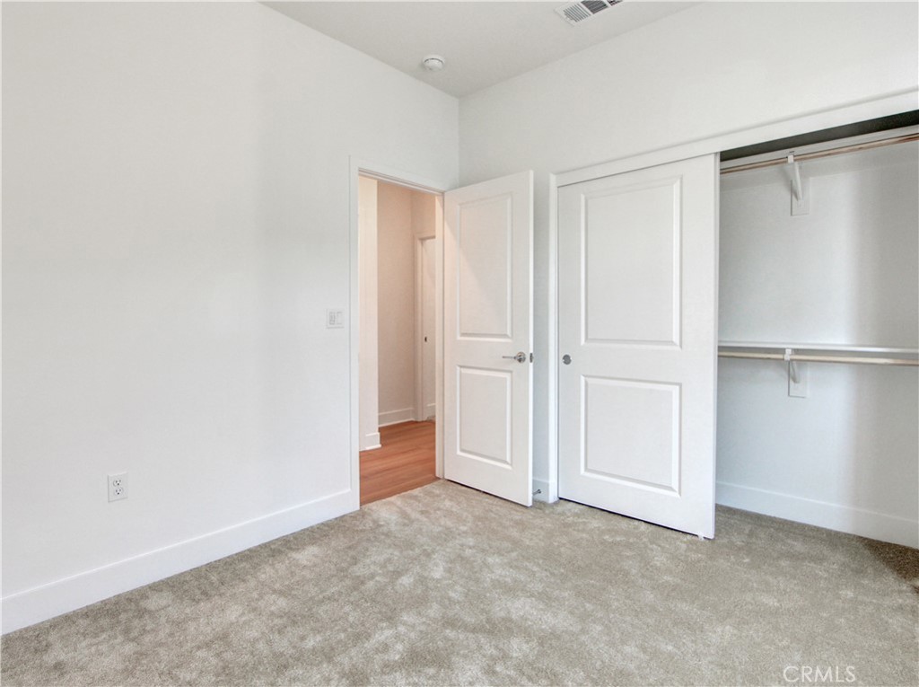 MLS #OC26006633 image #25