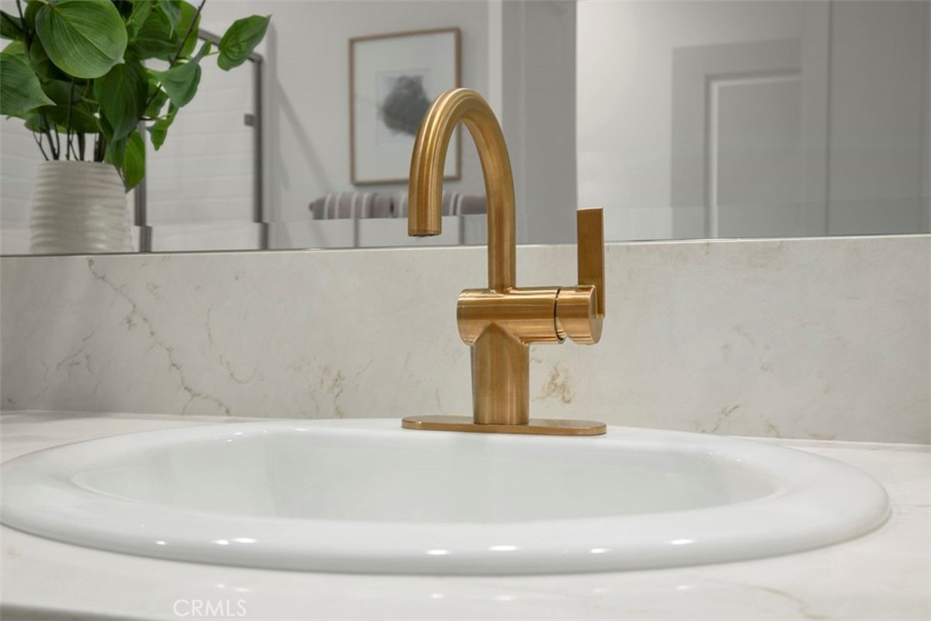 MLS #OC26006794 image #4