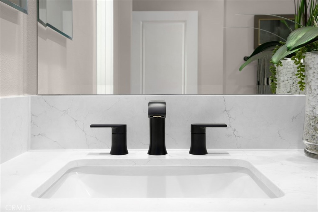 MLS #OC26006794 image #9