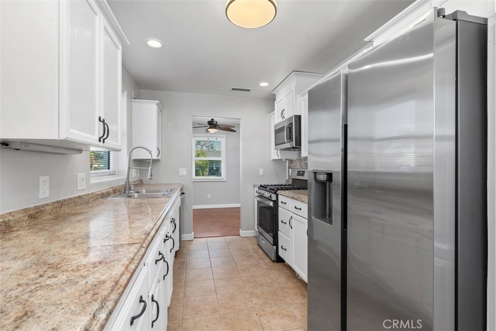 MLS #OC26006830 image #12