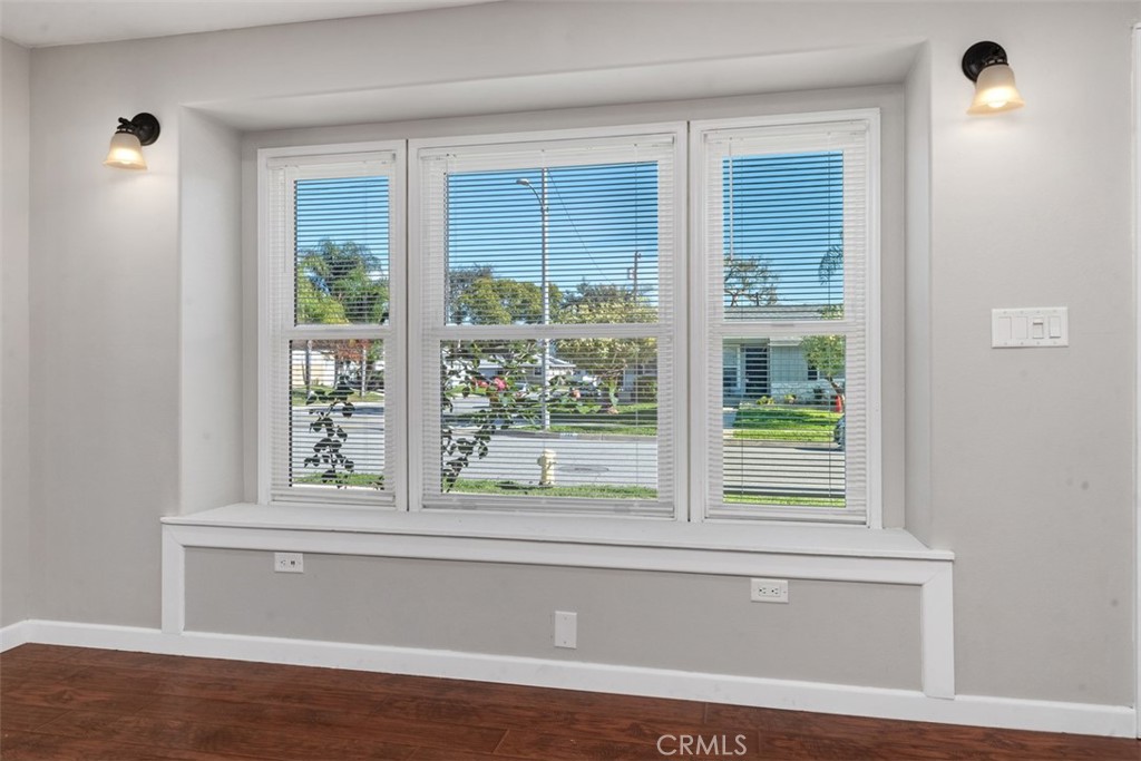 MLS #OC26006830 image #5