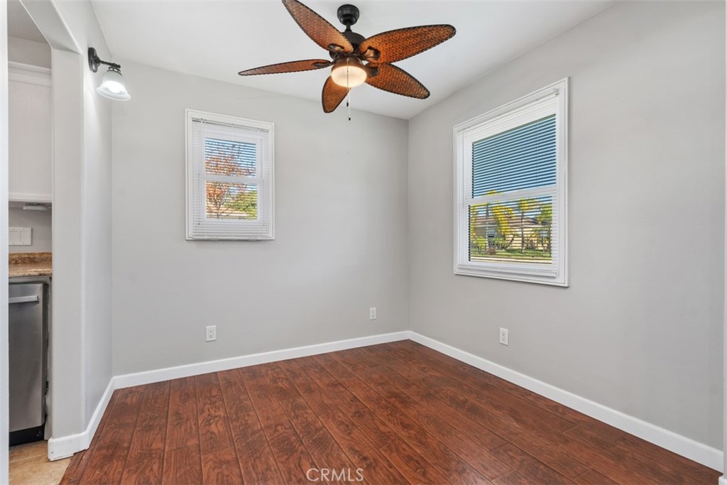 MLS #OC26006830 image #9