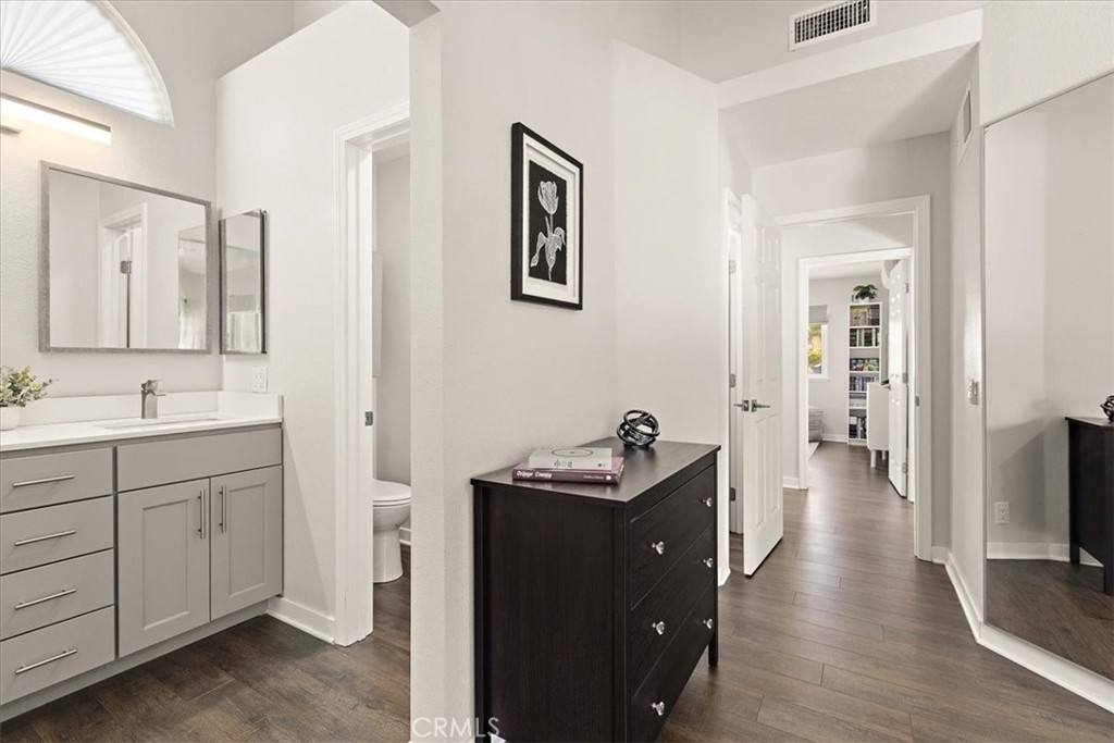 MLS #OC26007828 image #21