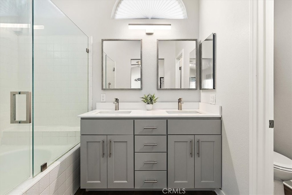 MLS #OC26007828 image #23