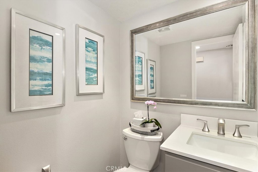 MLS #OC26007828 image #30