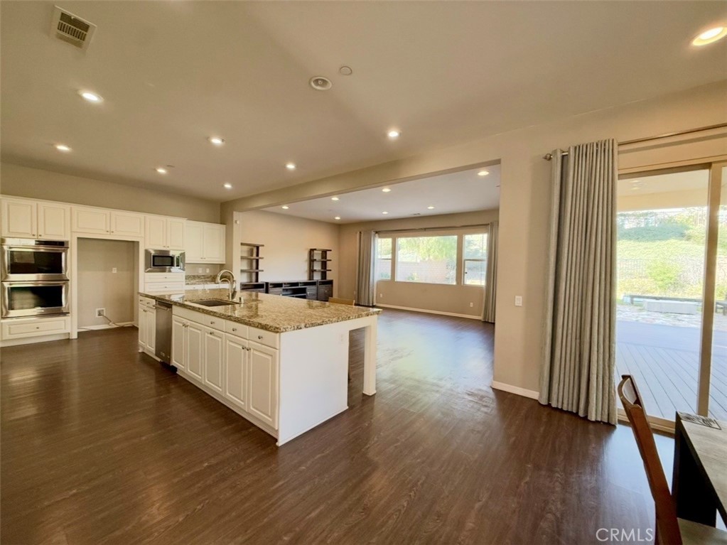 MLS #OC26018986 image #29