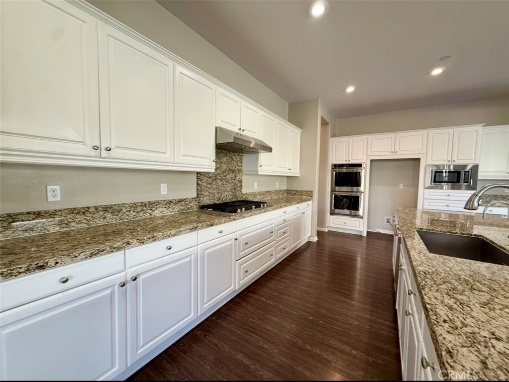 MLS #OC26018986 image #31