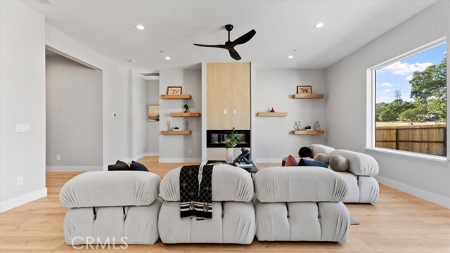 MLS #OR25032680 image #8