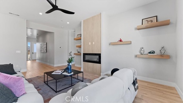 MLS #OR25032680 image #9