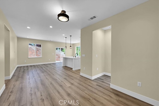 MLS #OR25136899 image #3