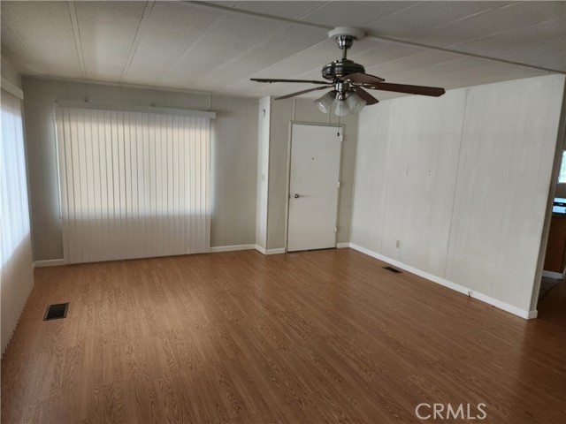 MLS #OR25178013 image #2