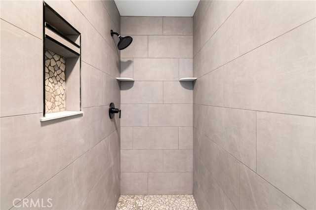 MLS #OR25230012 image #16