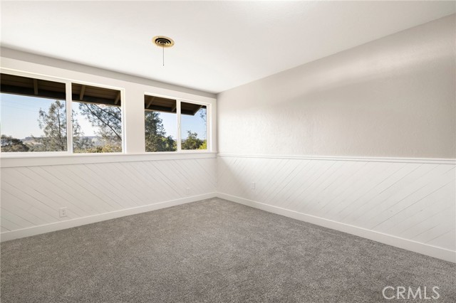 MLS #OR25230012 image #9