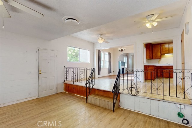 MLS #OR25250027 image #9