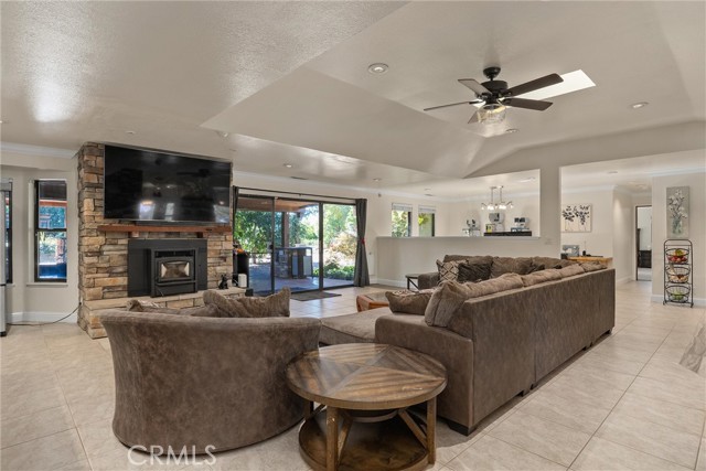 MLS #OR25252805 image #7