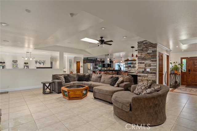 MLS #OR25252805 image #9