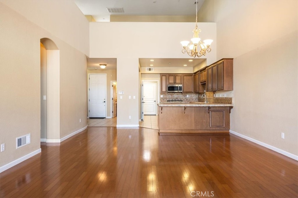 MLS #OR25257902 image #7