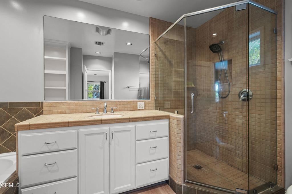 MLS #P1-22705 image #17