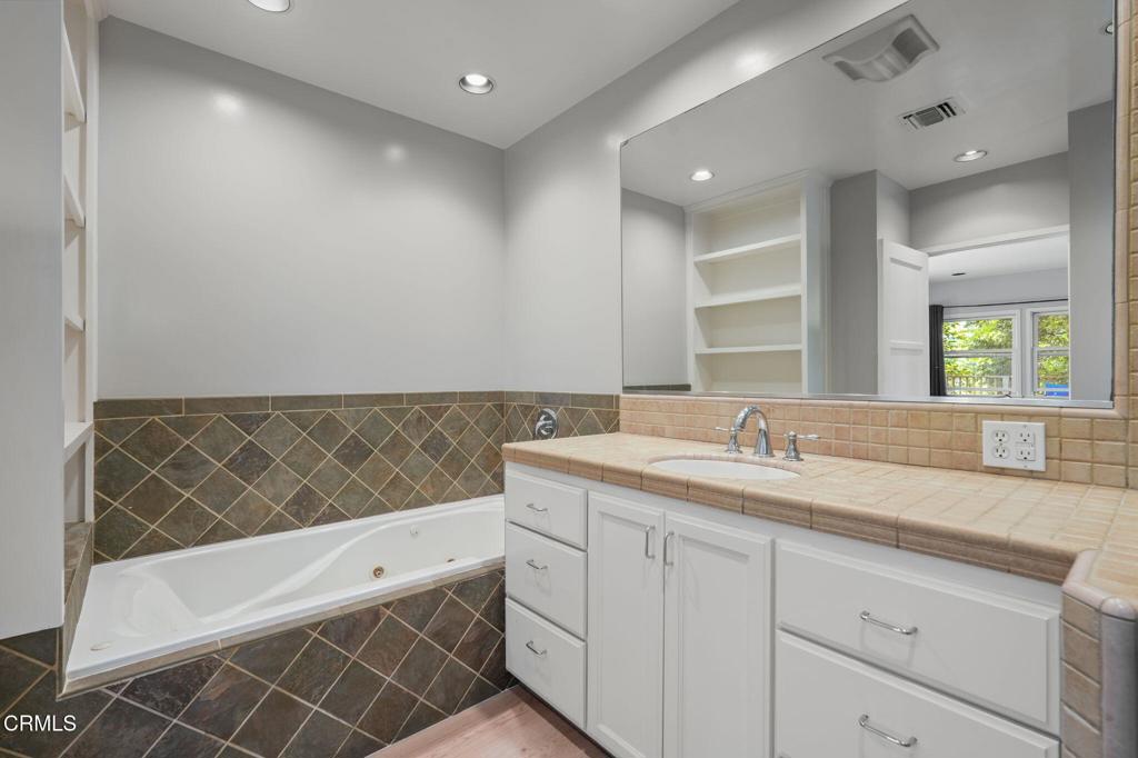 MLS #P1-22705 image #18