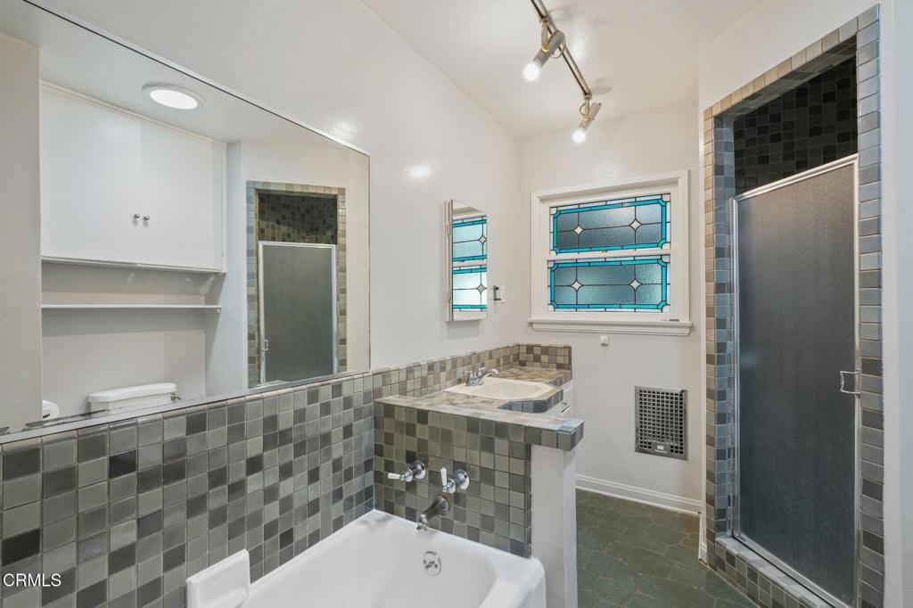 MLS #P1-22705 image #20