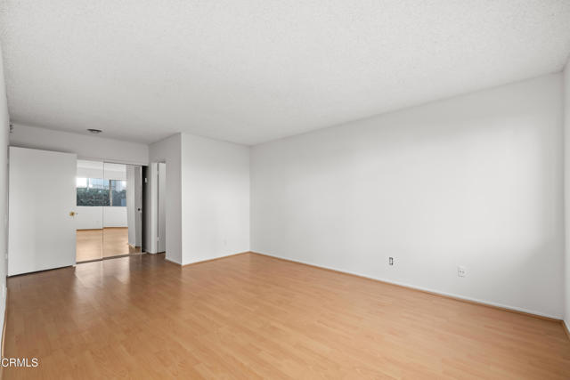 MLS #P1-23670 image #9