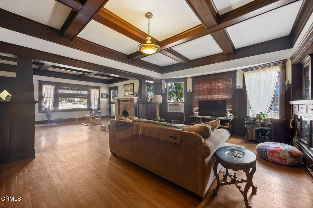 MLS #P1-23851 image #12