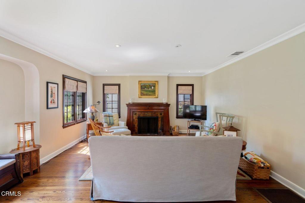 MLS #P1-23952 image #6