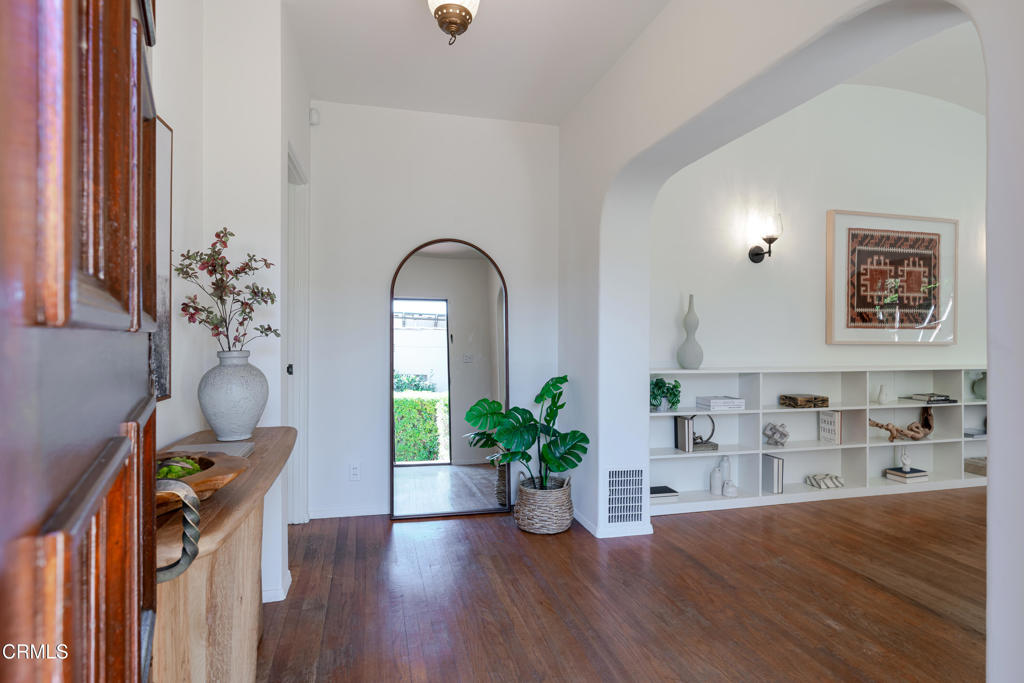 MLS #P1-24040 image #2