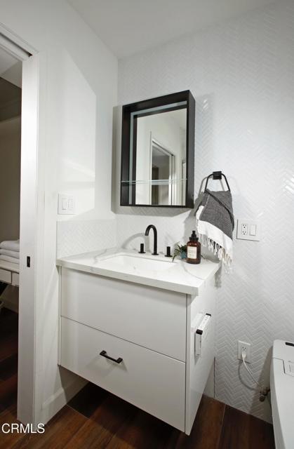 MLS #P1-24049 image #24